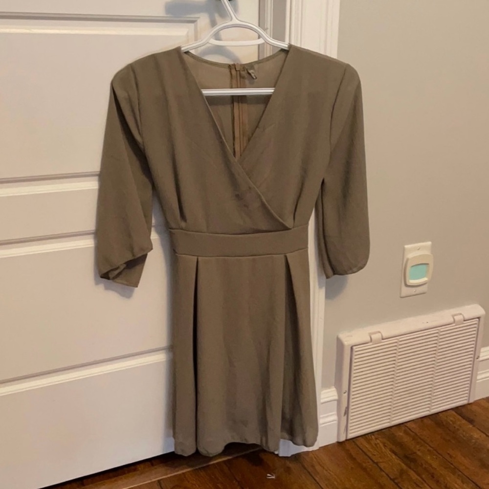 Chic Taupe/ Olive Green Long Sleeve Wrap Dress